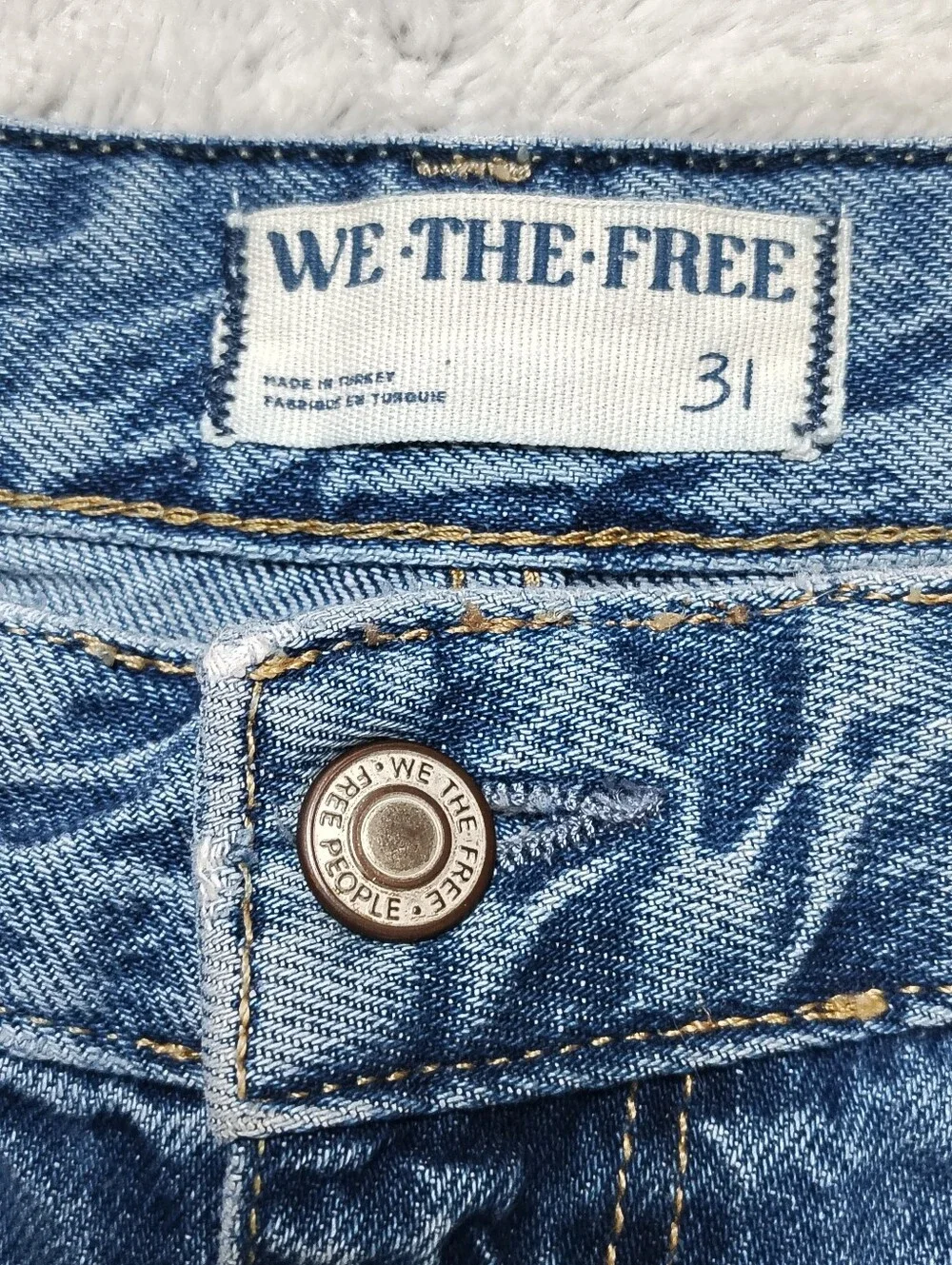 Free People We The Free Yours Truly Mid-Rise Cuffed Jean Shorts Women's 31 (34